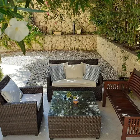 Castelletto בית הארחה 3*