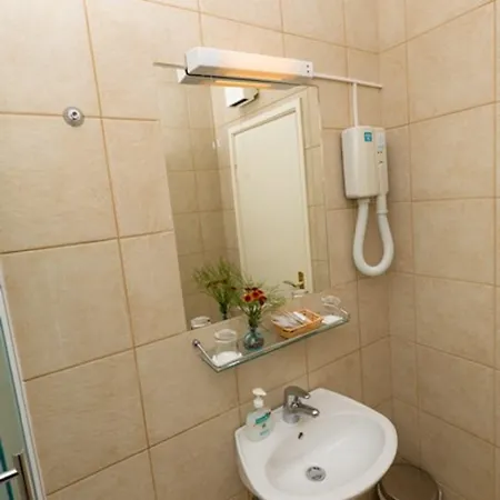 Castelletto 챠브타트